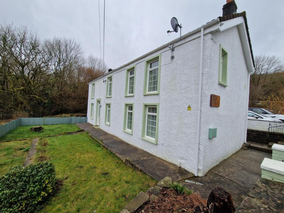 Lewis Gethin House, Newly Renovated Cottage Sleeps 9, Close To Bike Park Wales Merthyr Tydfil Ngoại thất bức ảnh