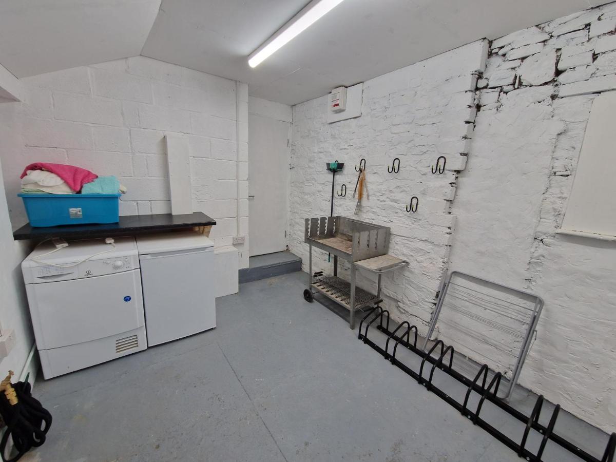 Lewis Gethin House, Newly Renovated Cottage Sleeps 9, Close To Bike Park Wales Merthyr Tydfil Ngoại thất bức ảnh